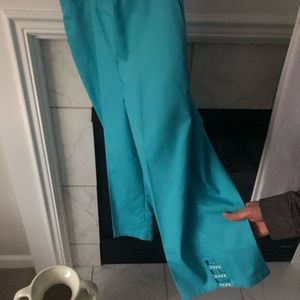 Alfred Dunner Capri’s